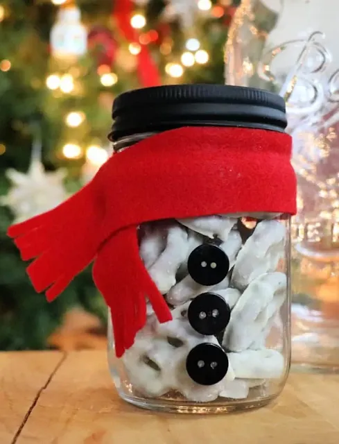 Snowman Pretzel Jar