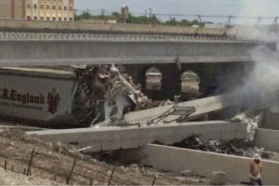 One Killed After Bridge Collapses On I-35 In Salado, Texas