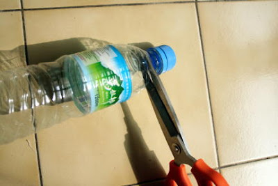 Seal a plastic bag with a bottle cap!