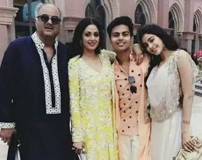 jhanvi kapoor khushi kapoor, jhanvi kapoor sridevi, jhanvi kapoor on dhadak, jhanvi kapoor interview, jhanvi kapoor ishaan khatter, vogue magazine jhanvi kapoor, jhanvi kapoor first photoshoot, jhanvi kapoor vogue shoot, dhadak wrap up, bollywood news 2018, bollywood news latest today, vogue behind the scenes, vogue cover shoots, bollywood celeb photoshoots, vogue bollywood photoshoots, jhanvi kapoor latest photoshoot, jhanvi kapoor photoshoot, jhanvi kapoors hot photoshoot