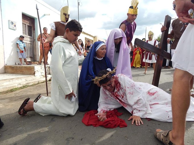 SEMANA SANTA: Encenação da Paixão de Cristo em Parambu