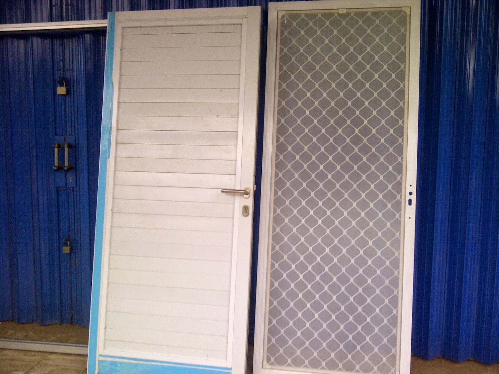 Jaya Specialist aluminium dan kaca pintu kawat nyamuk 