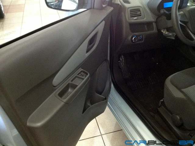 Chevrolet Cobalt LT 2013 - interior