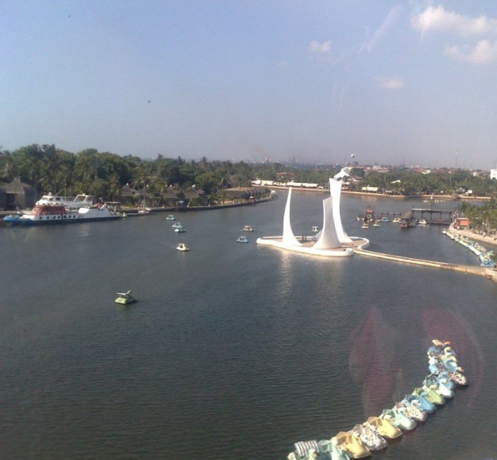 19+ Pemandangan Pantai Ancol, Top!