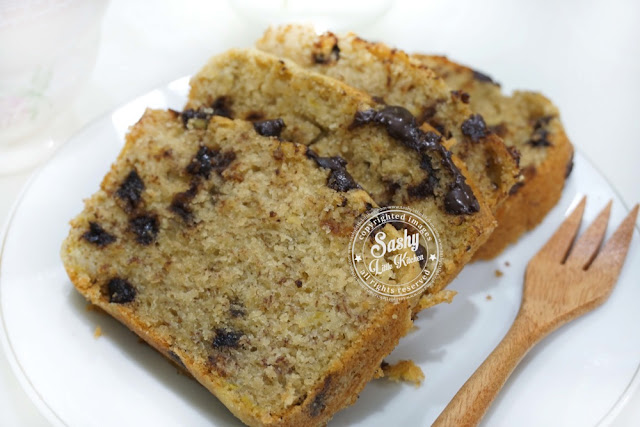 Greek Yogurt Chocochips Banana Bread