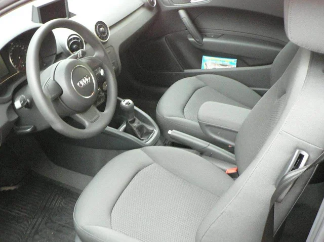 Audi A1 Sportback Attraction - interior