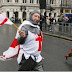 Disfraz de San Jorge luchando con el dragón
