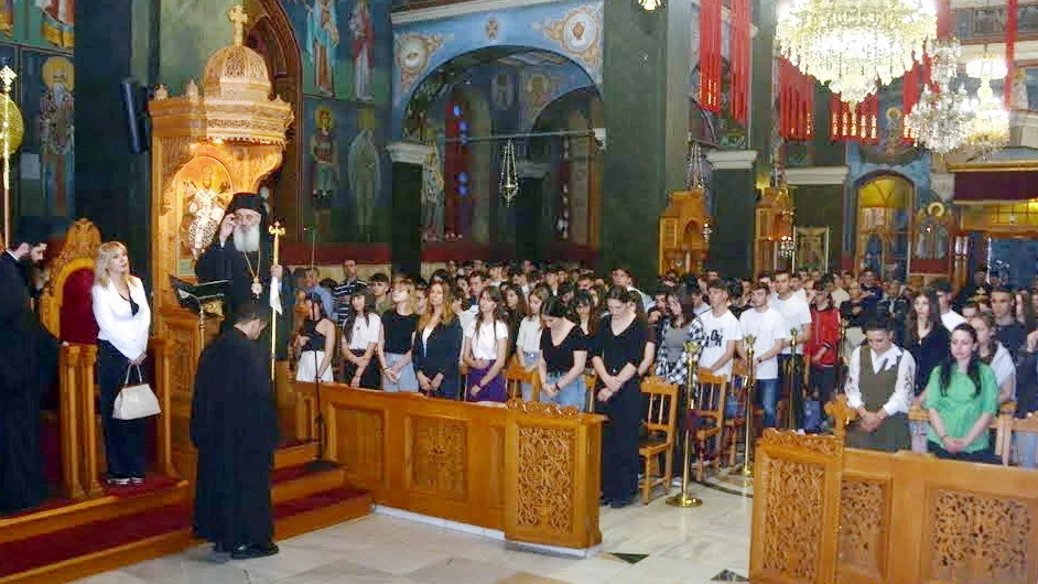 Μητρόπολη Αλεξανδρούπολης: Βραδινές Θείες Λειτουργίες για τους υποψηφίους των Πανελλαδικών Εξετάσεων