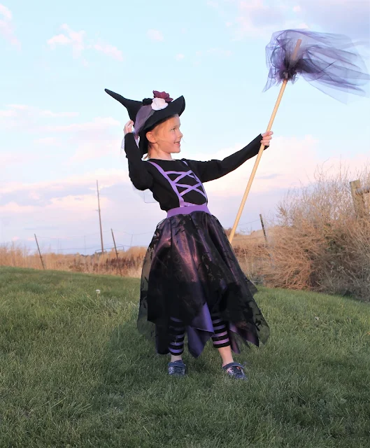 Make a homemade witch costume with this easy to follow step by step tutorial.  Whether you sew a lot or just a little, this is a great beginner sewing project.