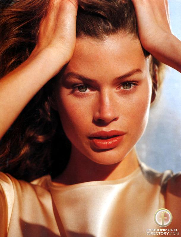 carre otis plus size model