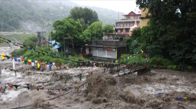 उत्तराखंड और हिमाचल प्रदेश में अगले दो दिनों तक भारी बारिश