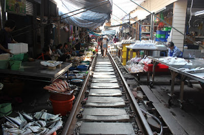 Maeklong Railway Market, Train Market