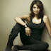 Bipasha Basu Smile Cute Black Wallpapers