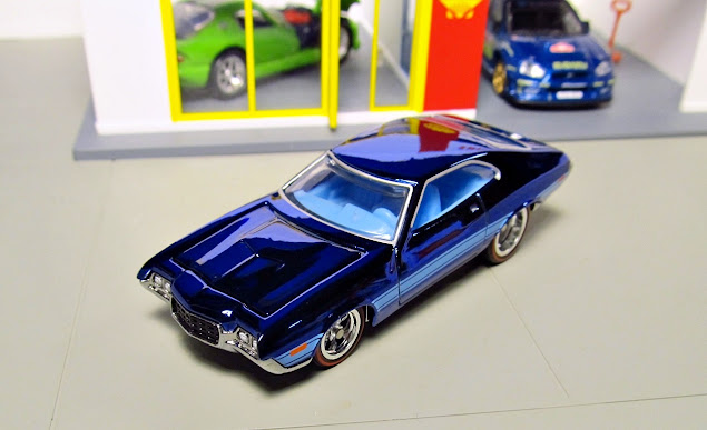 Hot Wheels RLC HWC '72 Ford Gran Torino Sport