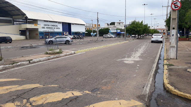 Petrolândia tem ruas vazias nesta segunda-feira [23/03] em meio à ...