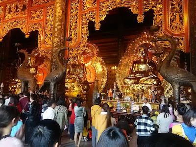 バイディン寺（Bai Dinh Pagoda）の仏像
