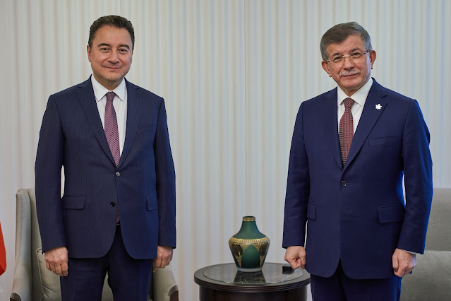 Ali Babacan ve Ahmet Davutoğlu