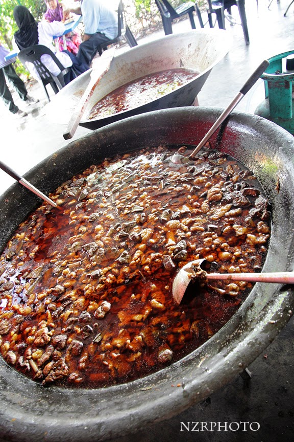 Kedai Makan Sedap: Mid Gulai Kawah Batang Pisang, Sg.Dua 