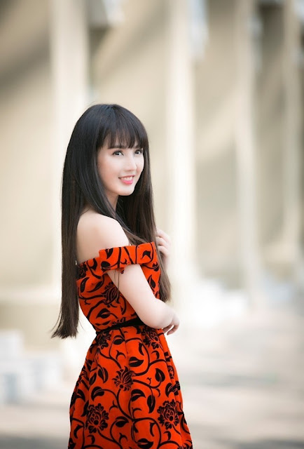 Hot girl Linh Napie 1