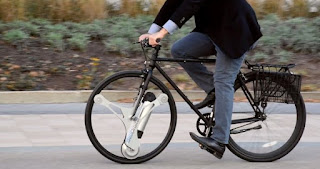 Este invento transformará tu bici normal a una motorizada en un minuto