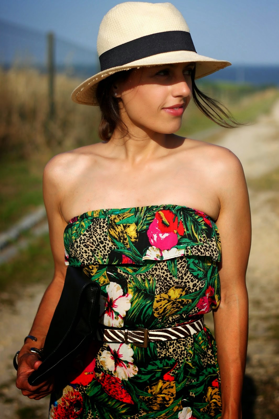 http://ilovefitametrica.blogspot.pt/2014/06/tropical-dress.html