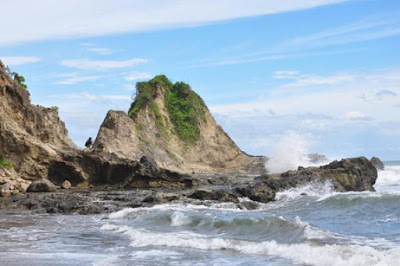 Cerita Rakyat Jawa Barat - Asal Usul Pantai Karang Nini