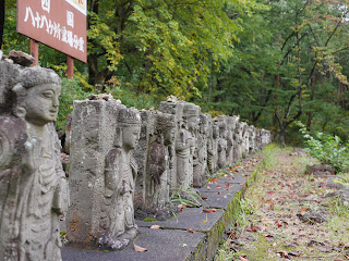 山形県高畠町　亀岡文殊　石像いっぱい