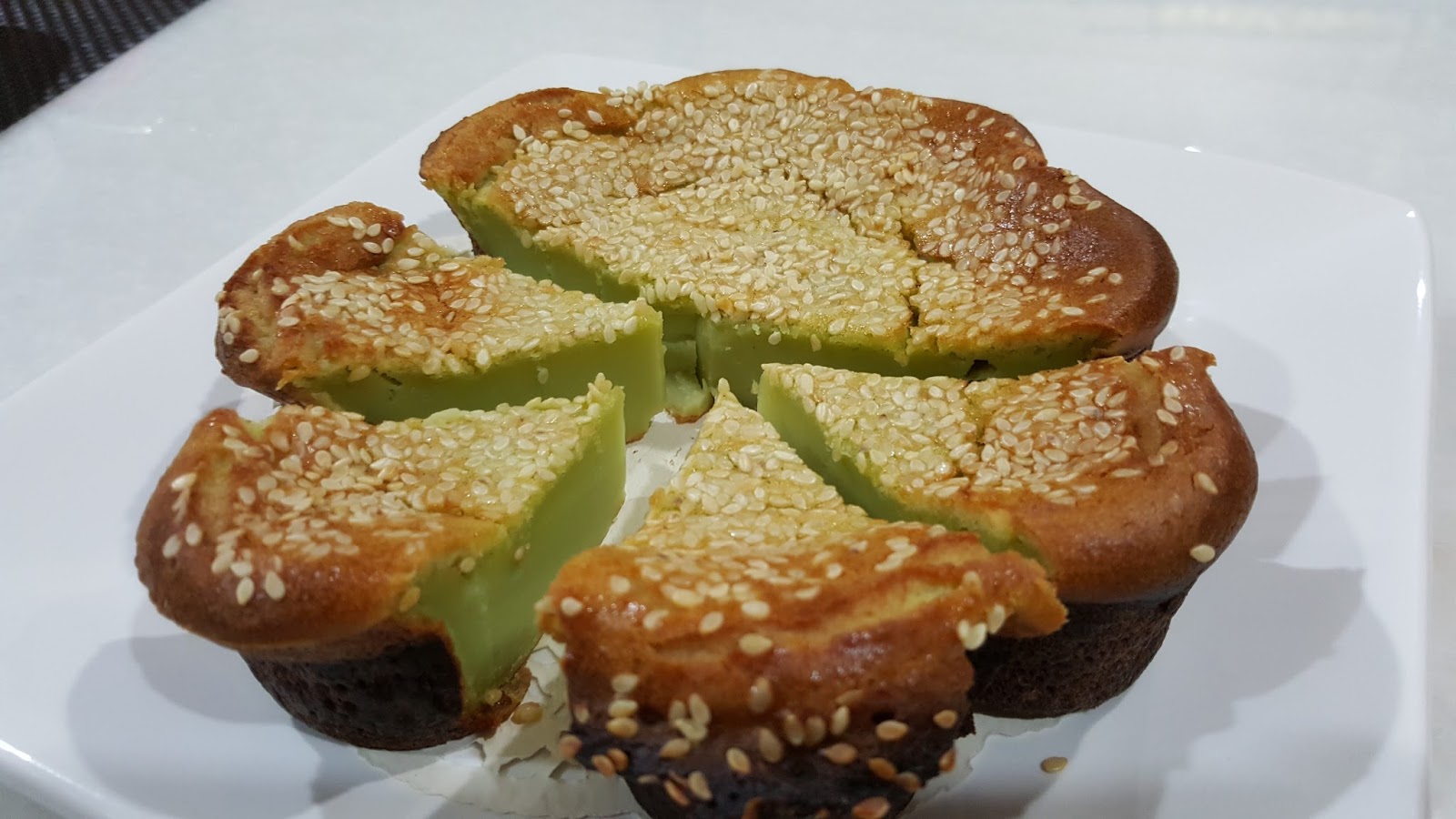 My HomeRecipes: KUIH BAHULU KEMBOJA YANG SANGAT SEDAP