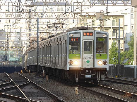 京王電鉄　区間急行　若葉台行き5　都営10-000形220F・230F・240F(2016.9廃止)