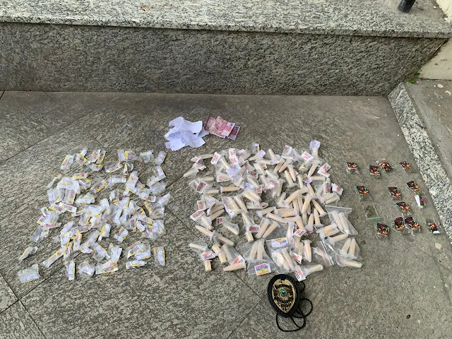 Homem é flagrado com drogas em Resende