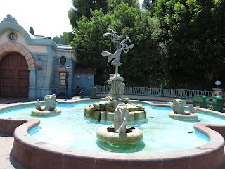 Roger Rabbit Fountain Disneyland