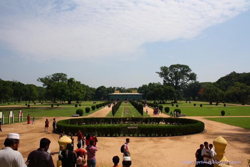 View of Tipu Sultan's Summer Palace from the entrance