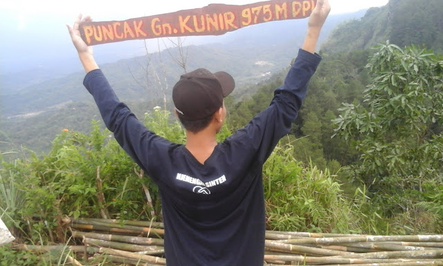 puncak gunung kunir