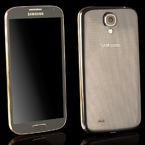 Samsung Galaxy S4 Dalam Balutan Emas dan Platinum