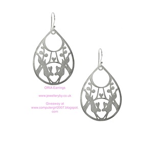 computer girls musings giveaway earrings