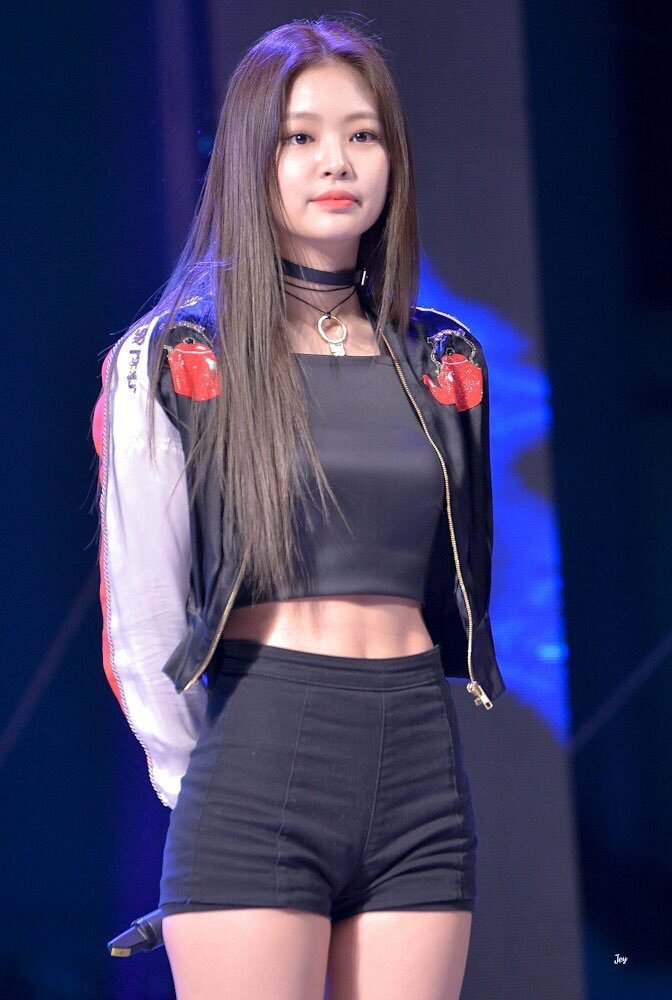 Blackpink Jennie Drops Jaws With Her Perfect Figure ...
