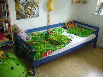 kids single bed