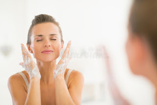 Beautytips- 5Common Face Washing Mistakes to Avoid Making , face washing images