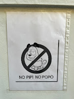 no pipì no popò - No dog pee or poo (here)