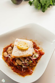 weißer Bohnensalat mit Fischfilet