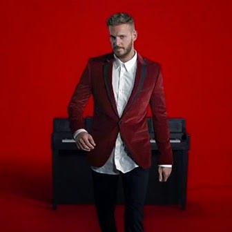 http://www.corneillefans.net/2014/10/corneille-ecrit-nouveau-pour-m-pokora.html