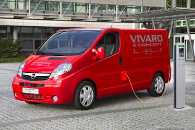 2011 vauxhall vivaro e-concept red front side