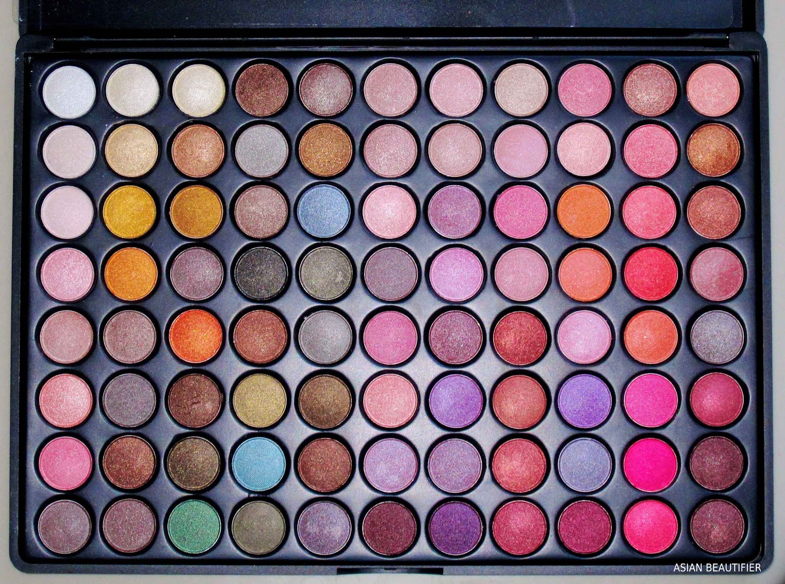 88 Eyeshadow Metal Mania Palette