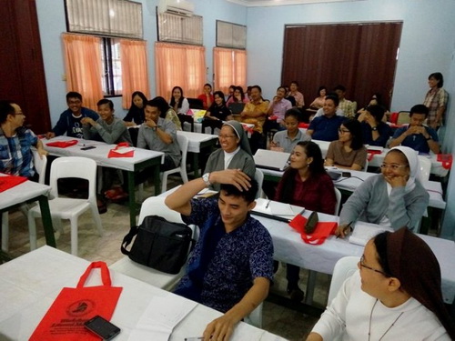 Komsos Keuskupan Banjarmasin: Mari Menjadi Misionaris Online