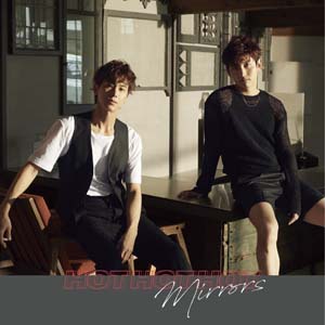 Download Lagu TVXQ - Hot Hot Hot (Mirrors) EP