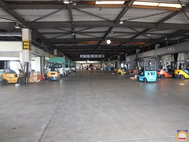Central Wholesale Market inside 11