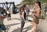 Wonder Woman (2017) Gal Gadot and Patty Jenkins Set Photo 6 (62)