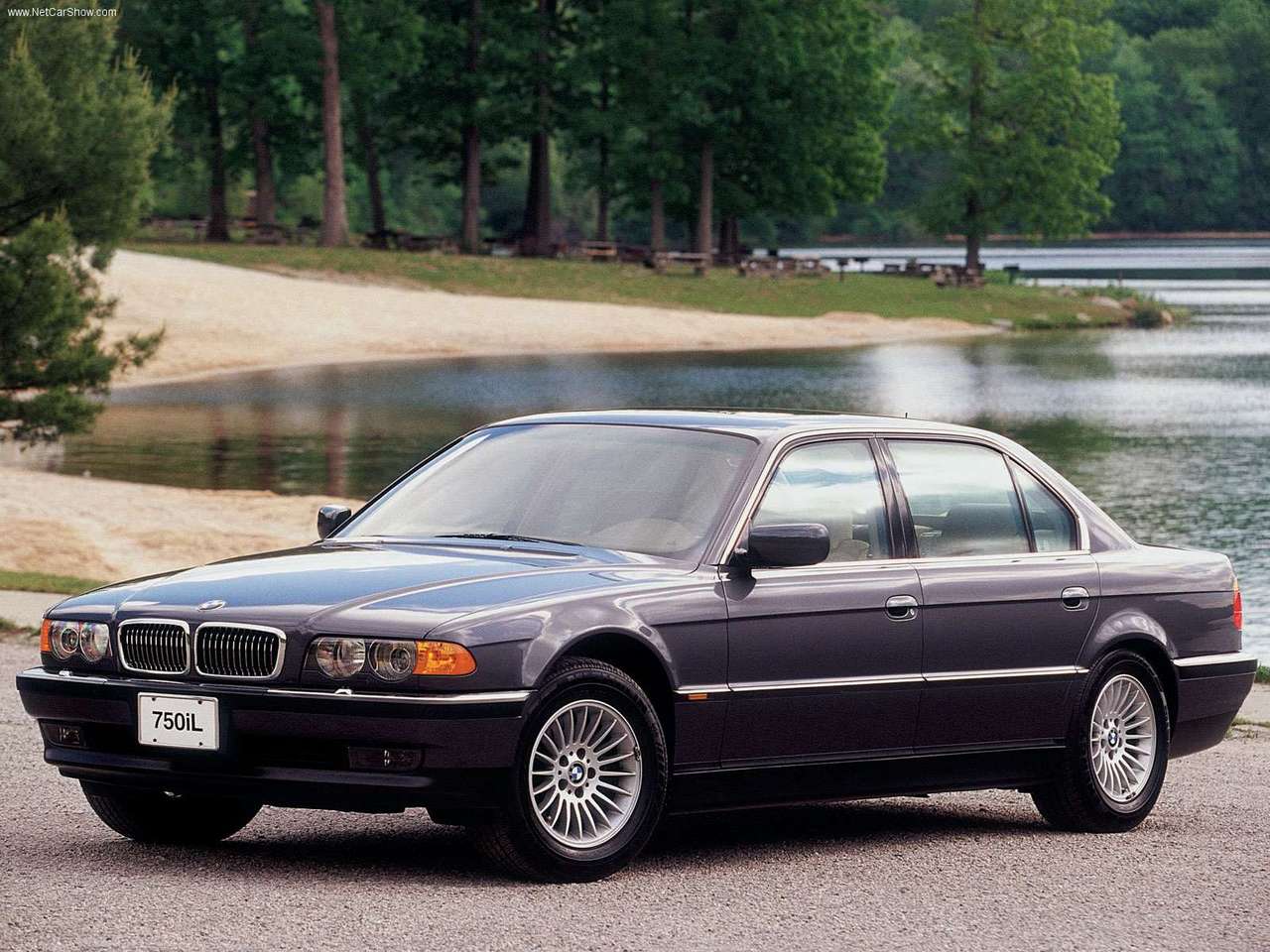 BMW - Auto twenty-first century: 2000 BMW 750iL