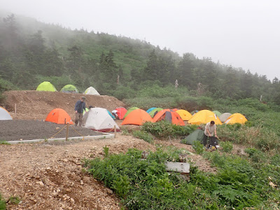 白山 南竜テント場 大混雑