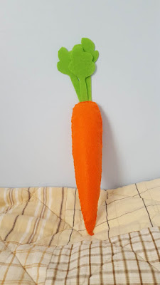 Felt Carrot for Easter decor - with pattern